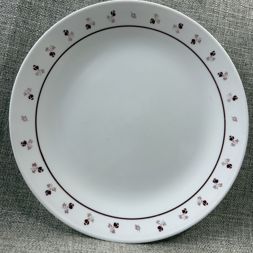 Corelle Walled Garden Dinner Plate 10" Vintage Vitrelle Maroon Floral Rose